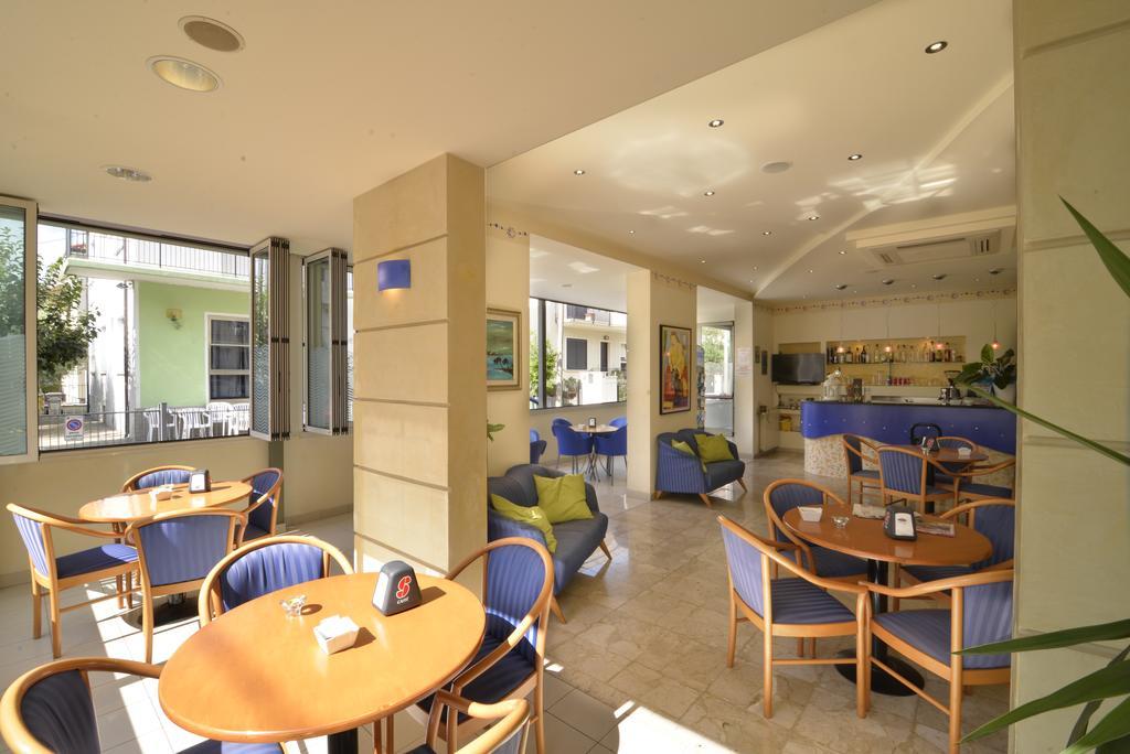 Hotel Ave Rimini Luaran gambar