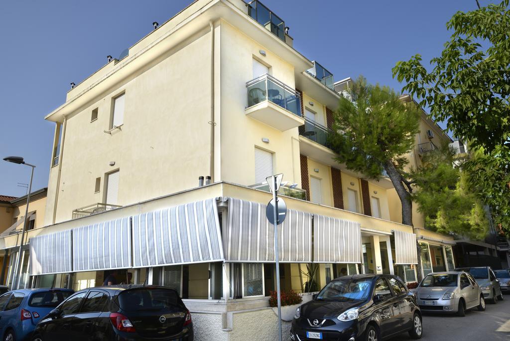 Hotel Ave Rimini Luaran gambar