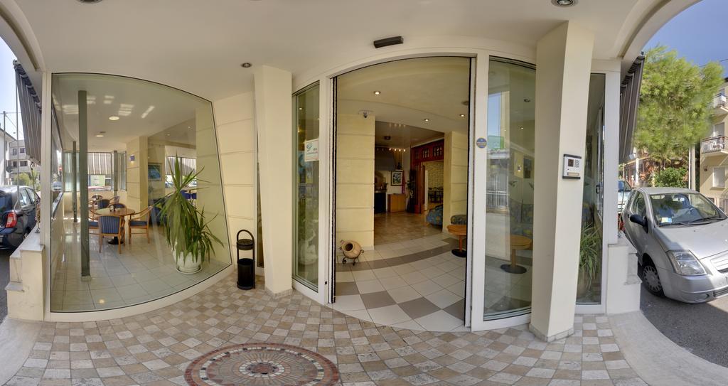 Hotel Ave Rimini Luaran gambar
