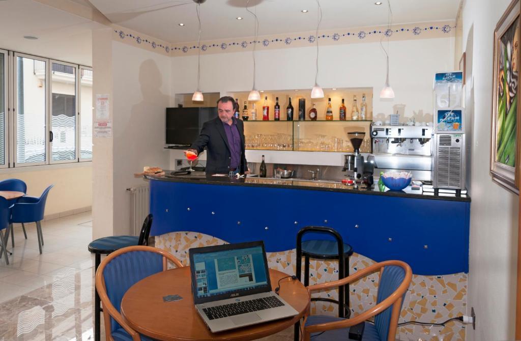 Hotel Ave Rimini Luaran gambar
